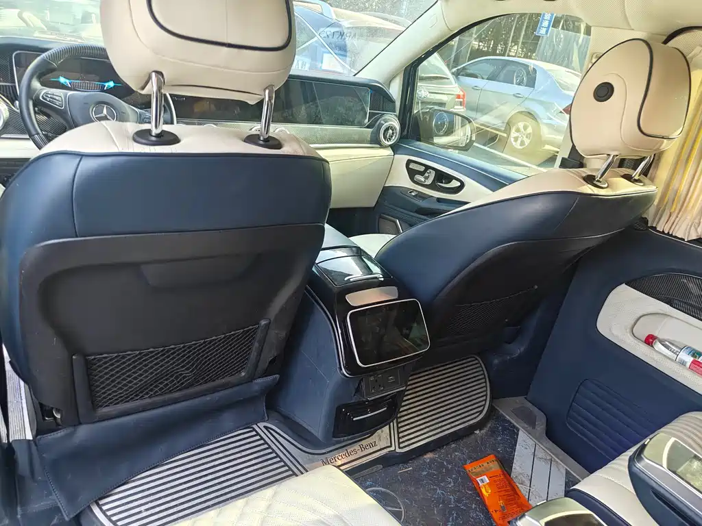 Vito 2023 2.0T Business Edition 7 seats купить на сайте DeffCars