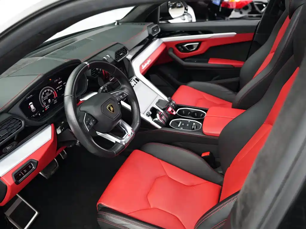 Urus 2018 4.0T V8 купить на сайте DeffCars