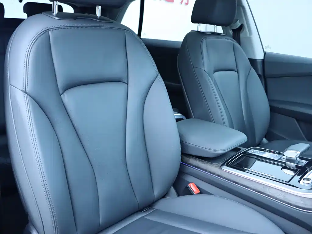Audi Q8 2019 55 TFSI luxury and dynamic model купить на сайте DeffCars