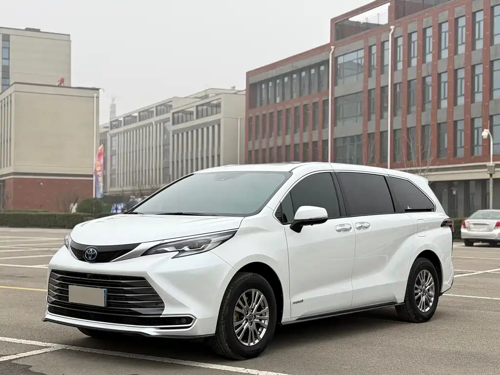SIENNA 2021 2.5L Hybrid Deluxe Edition купить на сайте DeffCars