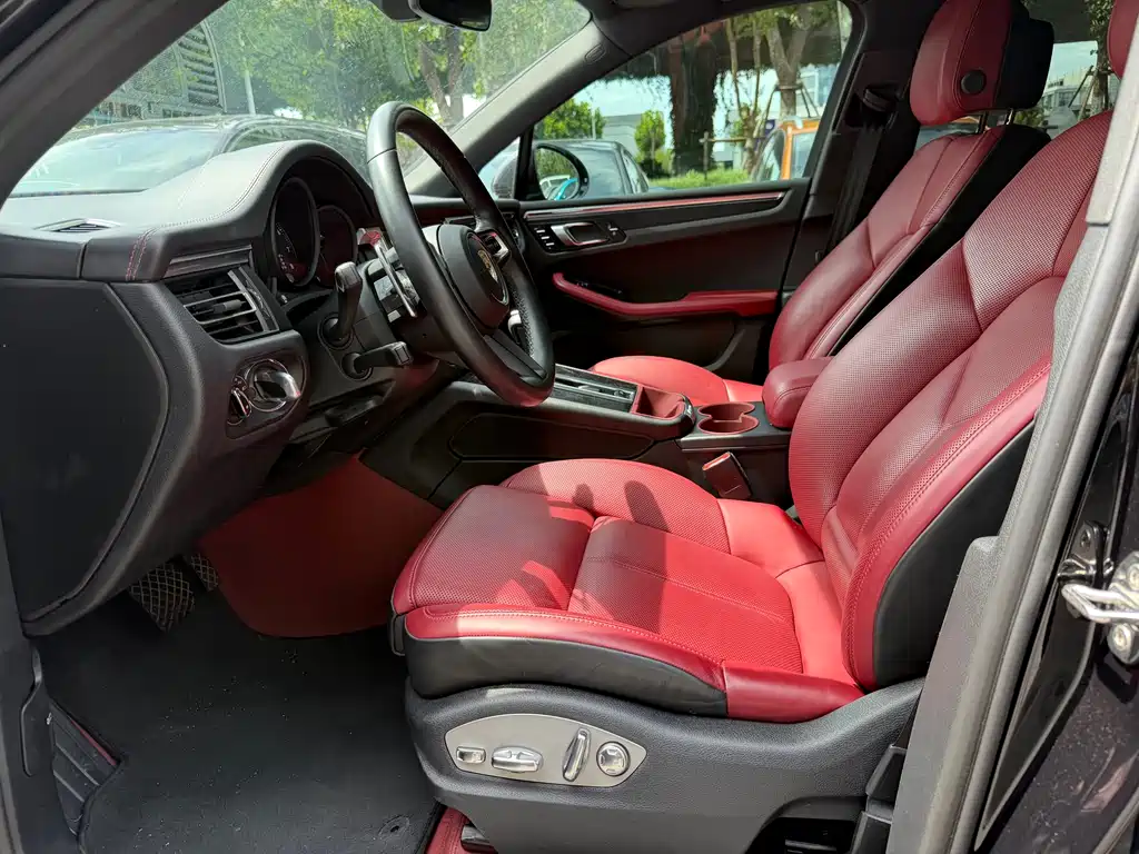 Macan 2023 Macan 2.0T купить на сайте DeffCars