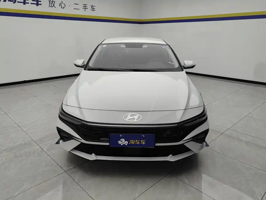 Elantra 2023 1.5L CVT GLS Leading Edition купить на сайте DeffCars