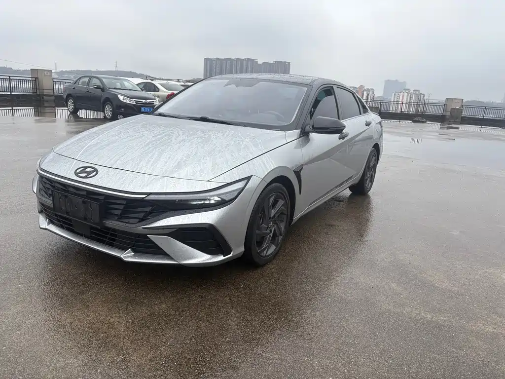 Elantra 2023 1.5L CVT LUX Premium Edition купить на сайте DeffCars