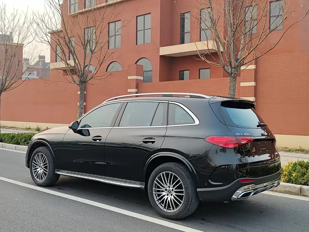 Mercedes-Benz GLC 2023 GLC 300 L 4MATIC Dynamic 5-seater купить на сайте DeffCars