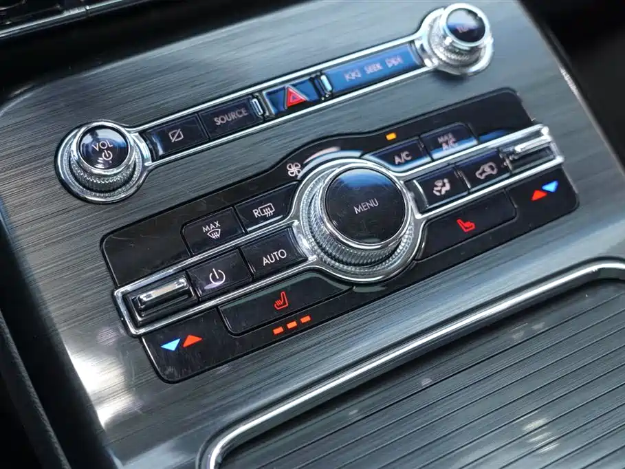 Voyager 2021 2.0T four-wheel drive exclusive edition купить на сайте DeffCars