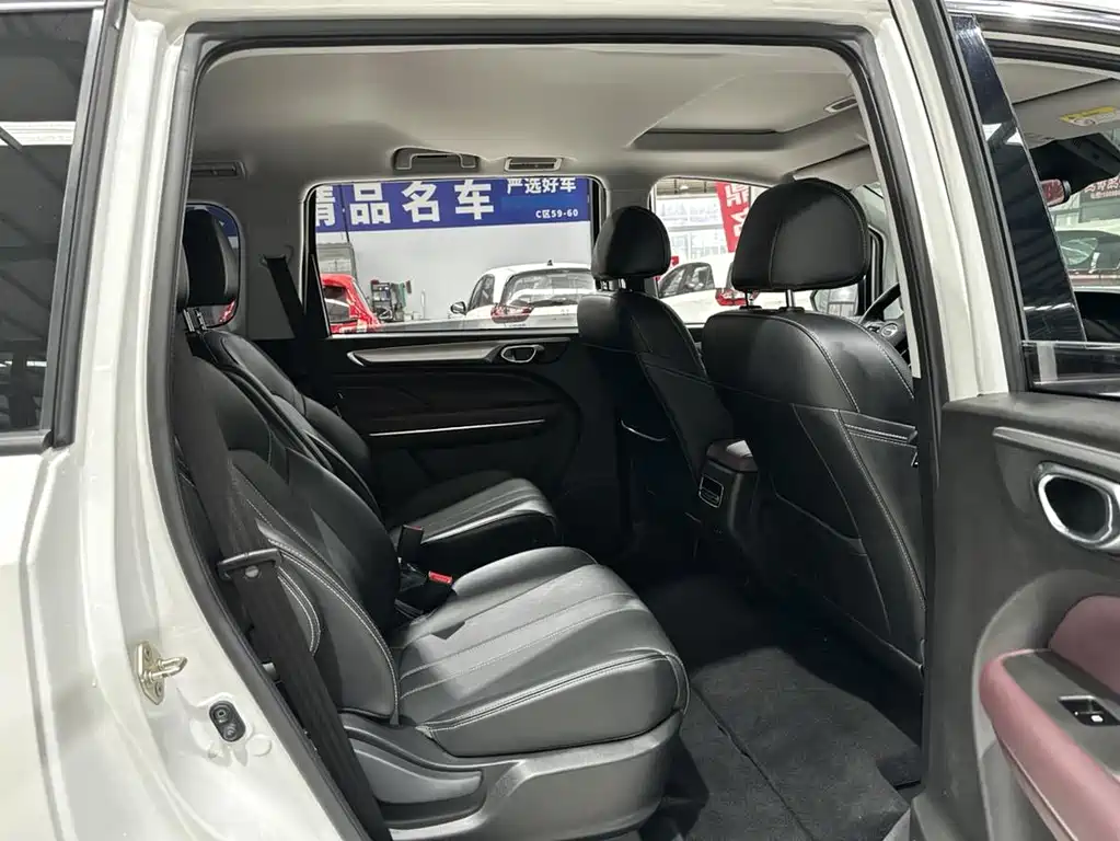 Trumpchi M6 2021 PRO 270T DCT Deluxe Edition купить на сайте DeffCars