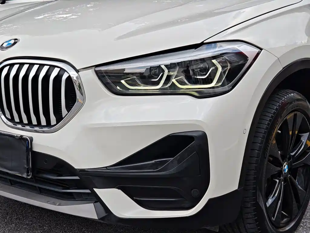 BMW X1 2020 sDrive20Li Exclusive Model купить на сайте DeffCars