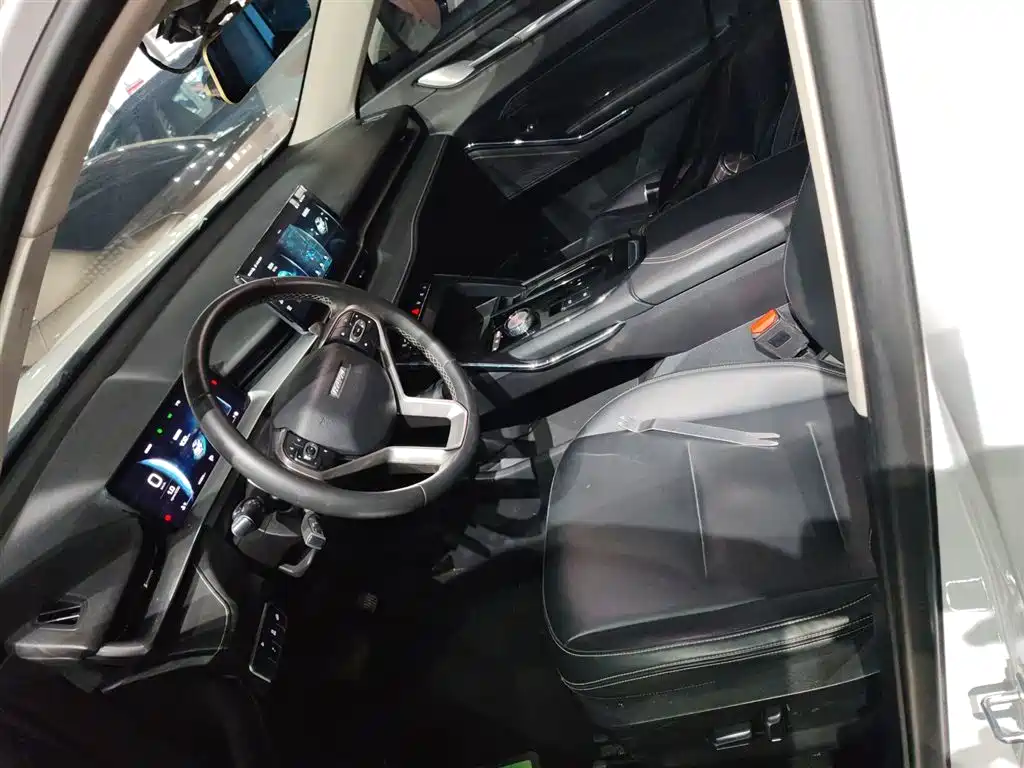 Haval H6 2021 third generation 1.5T automatic two-wheel drive Pro купить на сайте DeffCars