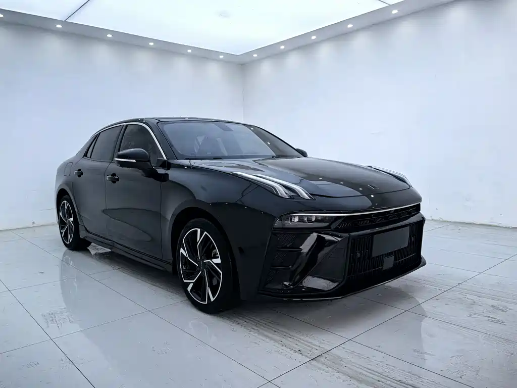 Lynk & Co 03 2023 2.0TD DCT Pro купить на сайте DeffCars