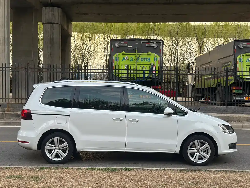 Sharan 2018 380TSI Comfortable 7-seater купить на сайте DeffCars