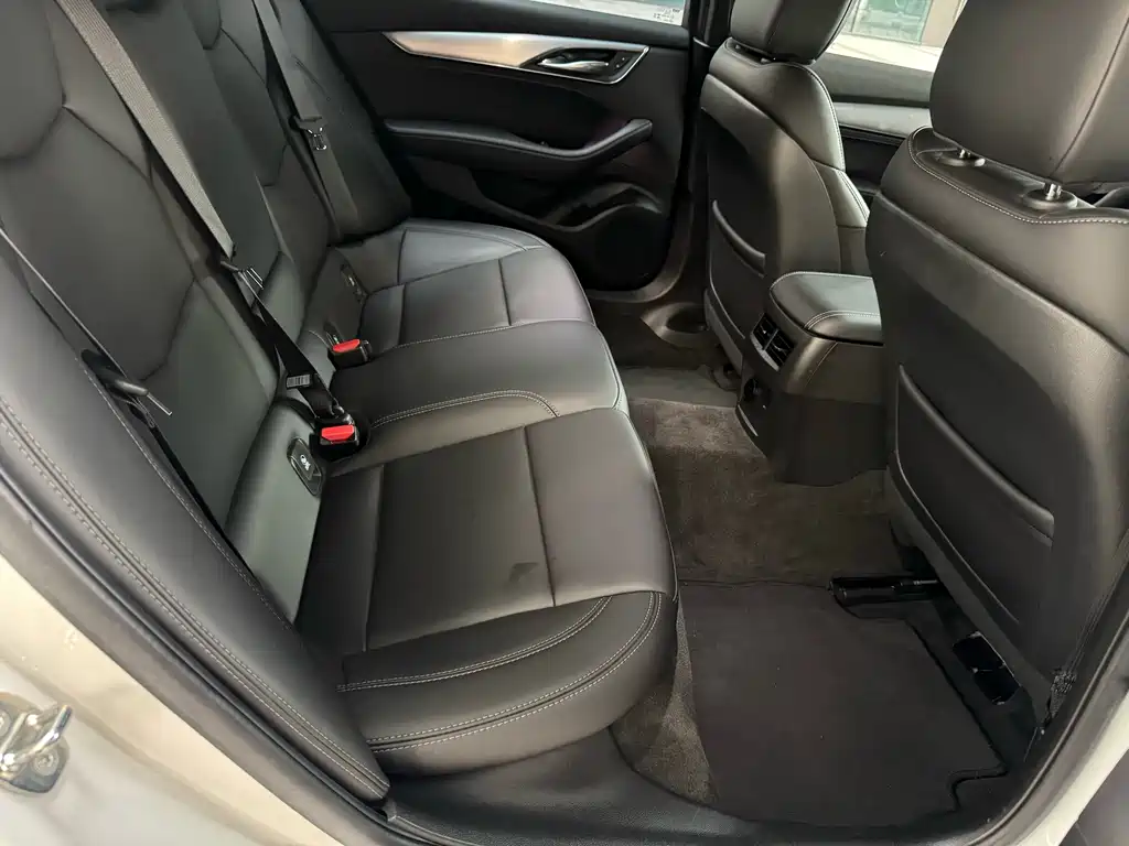 Cadillac CT5 2024 28T luxury model купить на сайте DeffCars