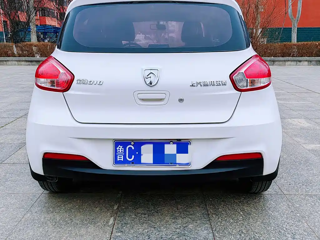 Baojun 310 2016 1.2L manual comfort model купить на сайте DeffCars