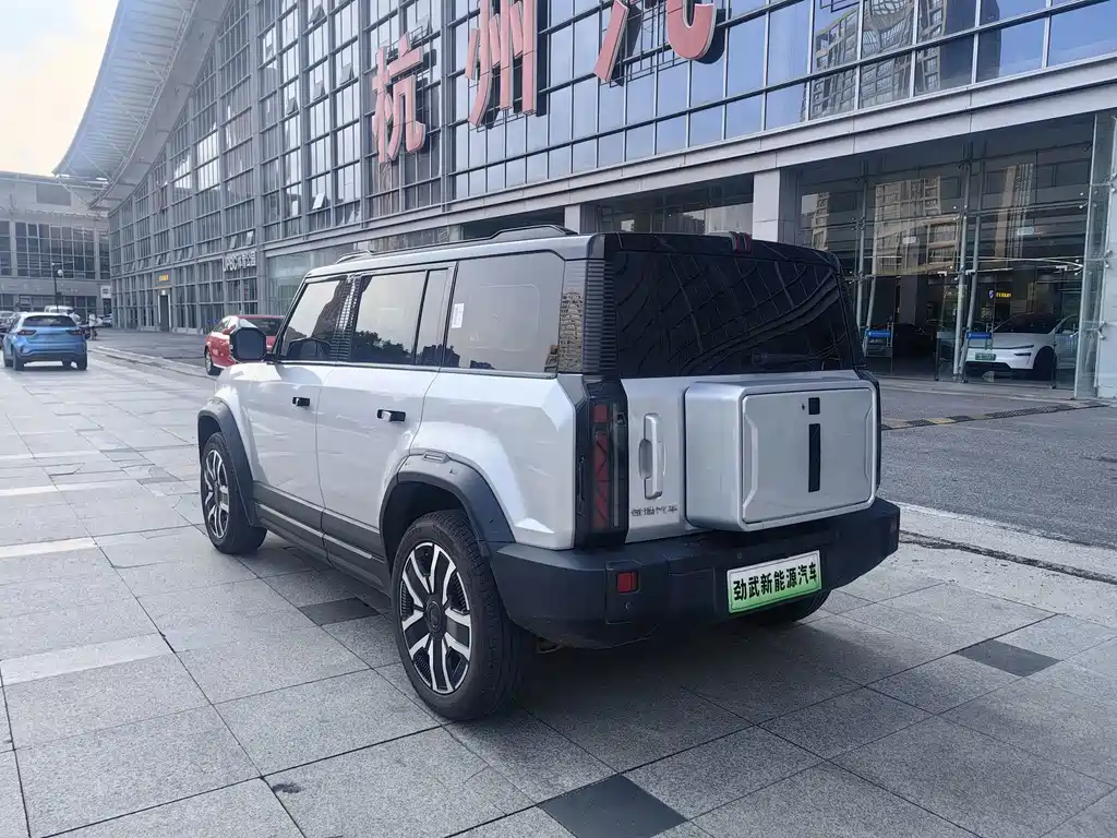 iCAR 03 2024 model 472km four-wheel drive long range version купить на сайте DeffCars
