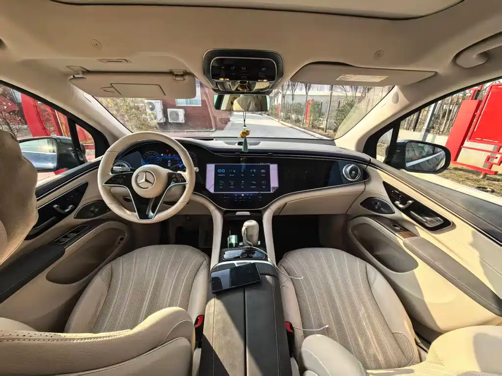 Mercedes-Benz EQS SUV 2023 450 4MATIC Pioneer Edition купить на сайте DeffCars