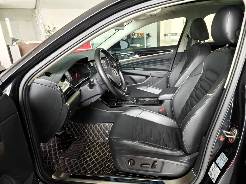Passat 2019 330TSI Elite Edition National VI купить на сайте DeffCars