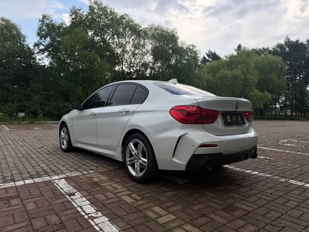 BMW 1 Series 2022 120i M Sports Night Edition купить на сайте DeffCars