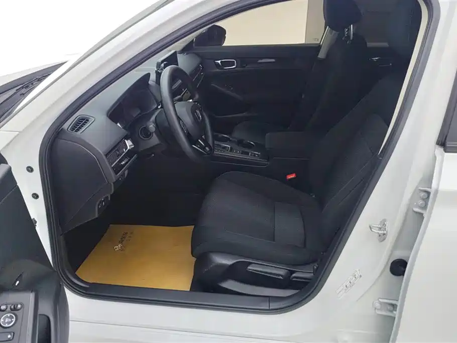 Model 2023 240TURBO CVT Leading Edition купить на сайте DeffCars