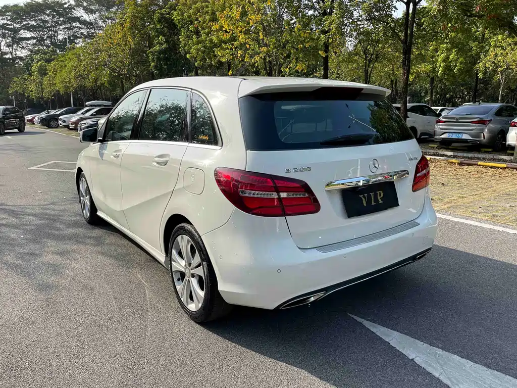 Mercedes-Benz B-Class 2015 B 200 Fashion Model купить на сайте DeffCars