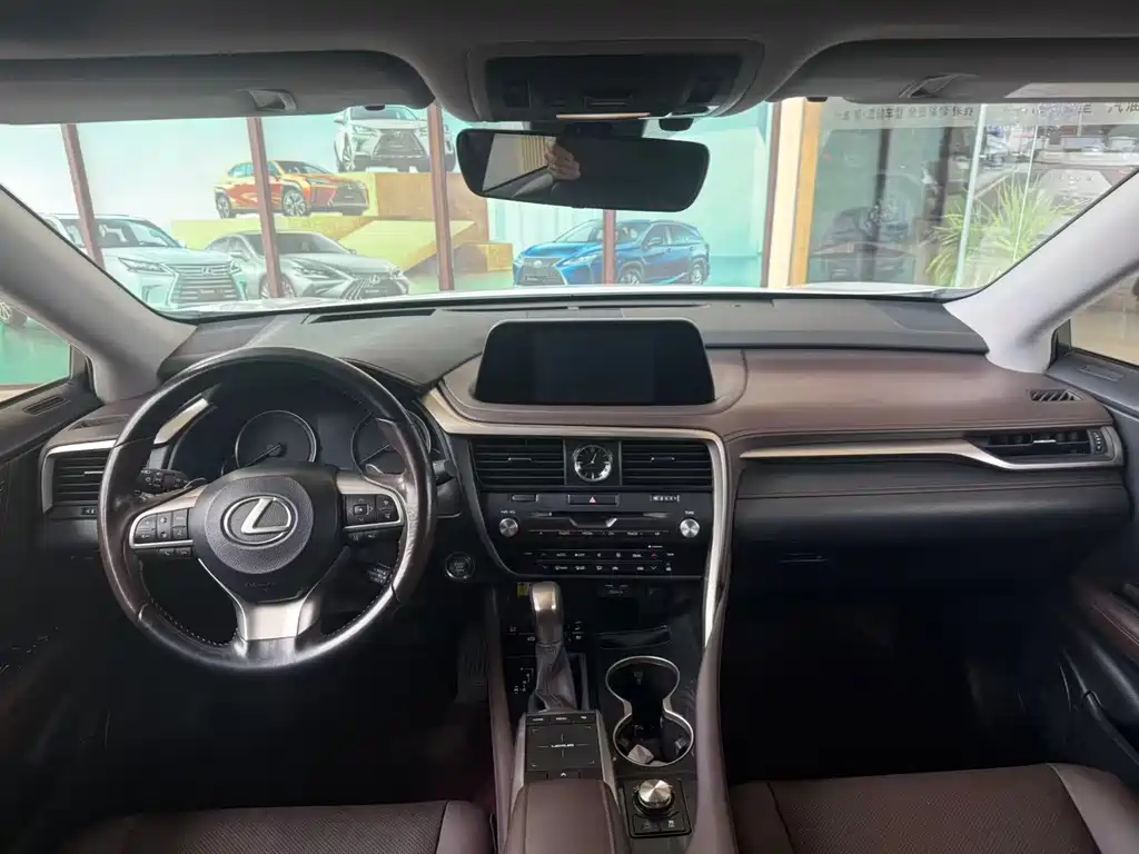 Lexus RX 2020 facelift 300 four-wheel drive elegant version купить на сайте DeffCars