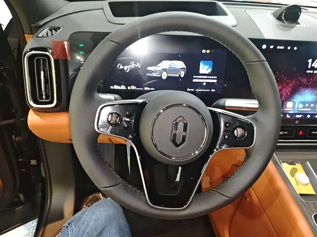 Wenjie M9 2025 extended range Ultra version 52kWh 6-seater version 192-line lidar) купить на сайте DeffCars