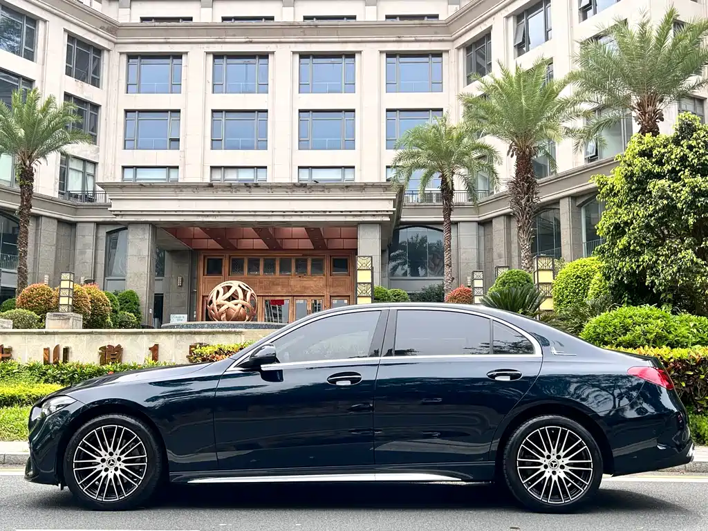 Mercedes-Benz C-Class 2023 C 200 L Sports Edition купить на сайте DeffCars