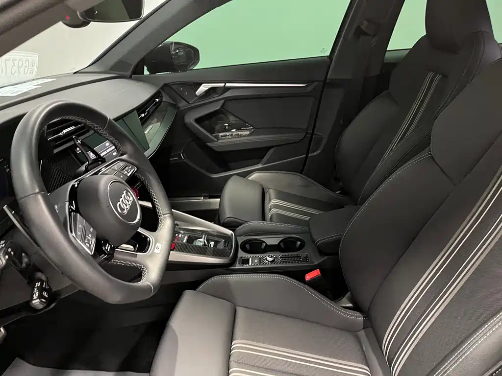Audi A3 2023 facelift Sportback 35 TFSI stylish and sporty купить на сайте DeffCars