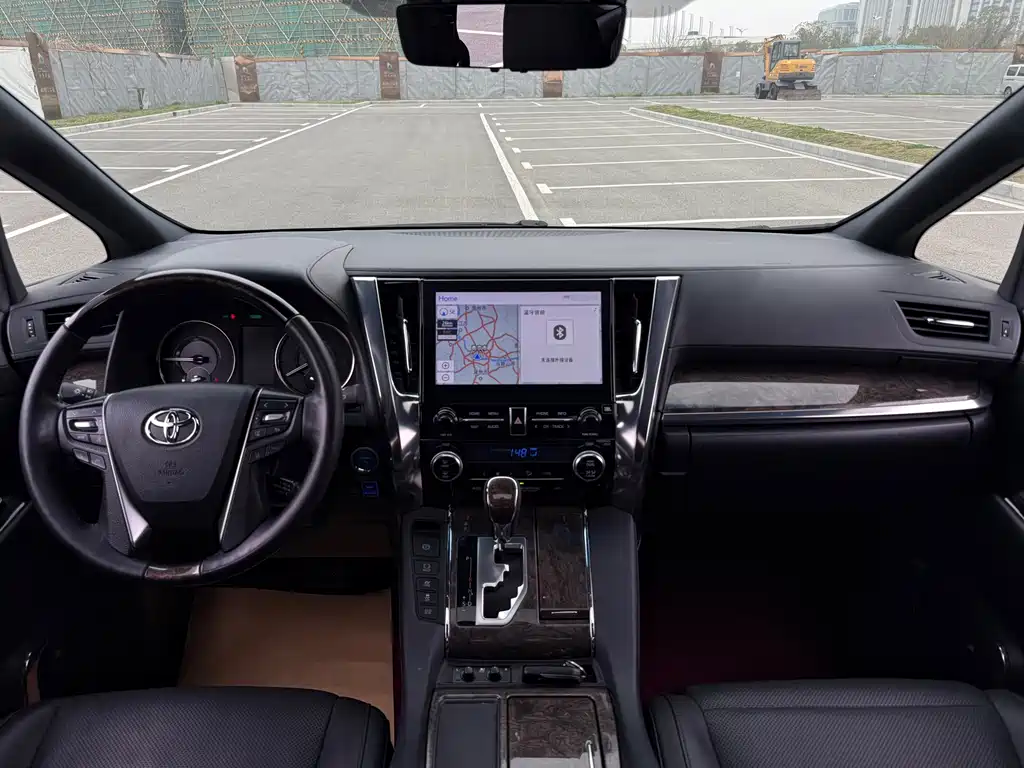 Wilfa 2021 Crown Dual Engine 2.5L HV Premium Edition купить на сайте DeffCars