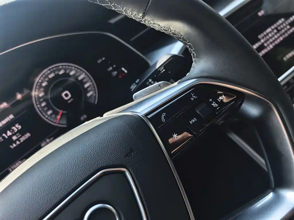 Audi A7L 2024 45TFSI quattro S-line vision type liquid crystal package купить на сайте DeffCars