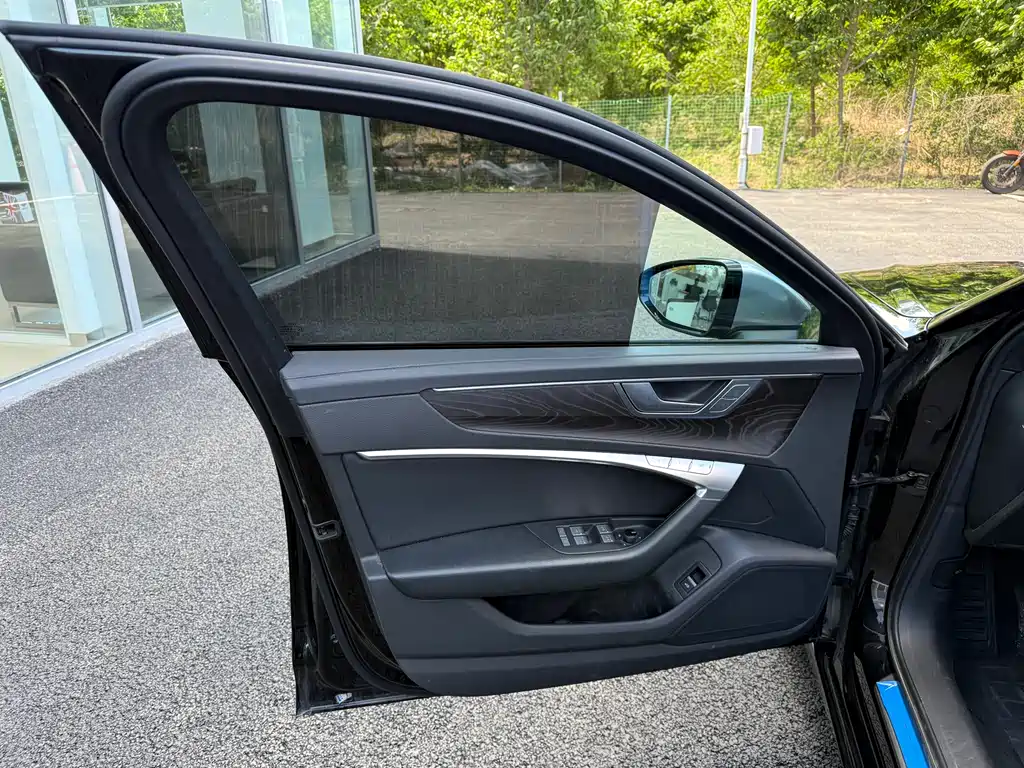 Audi A6L 2023 facelift 45 TFSI quattro premium dynamic model купить на сайте DeffCars