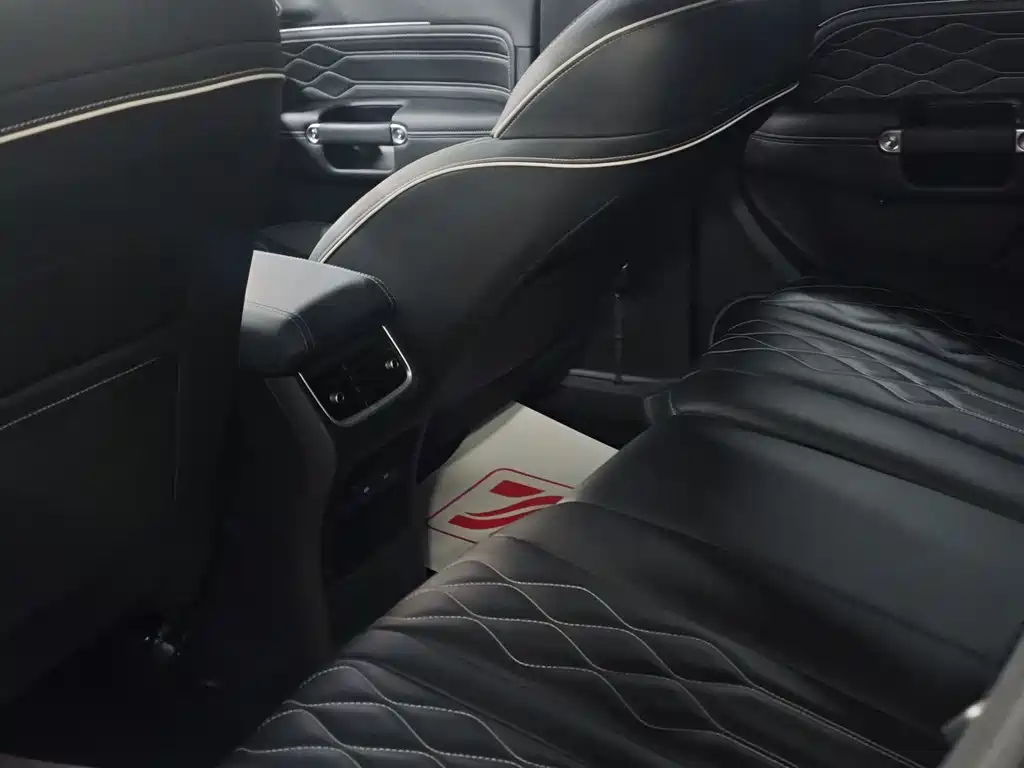 Tank 300 2024 2.0T Challenger купить на сайте DeffCars