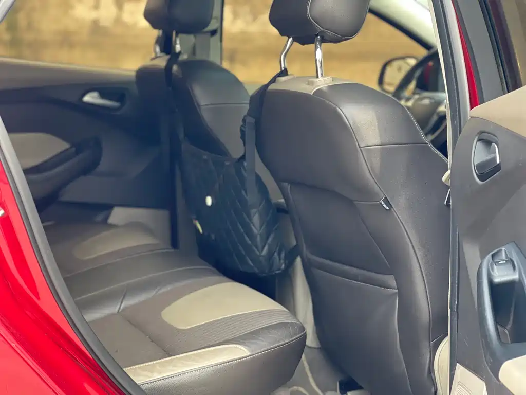 Focus 2012 hatchback 1.6L automatic fashion model купить на сайте DeffCars