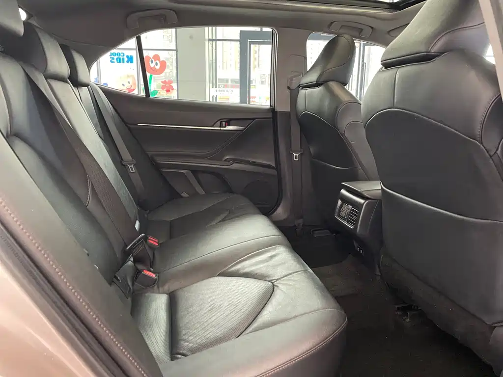 Camry 2021 2.5G Deluxe Edition купить на сайте DeffCars