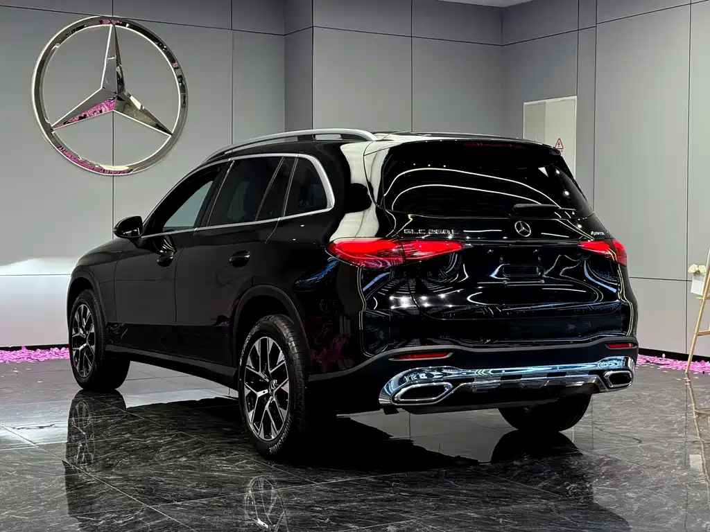Mercedes-Benz GLC 2023 GLC 260 L 4MATIC Dynamic 5-seater купить на сайте DeffCars