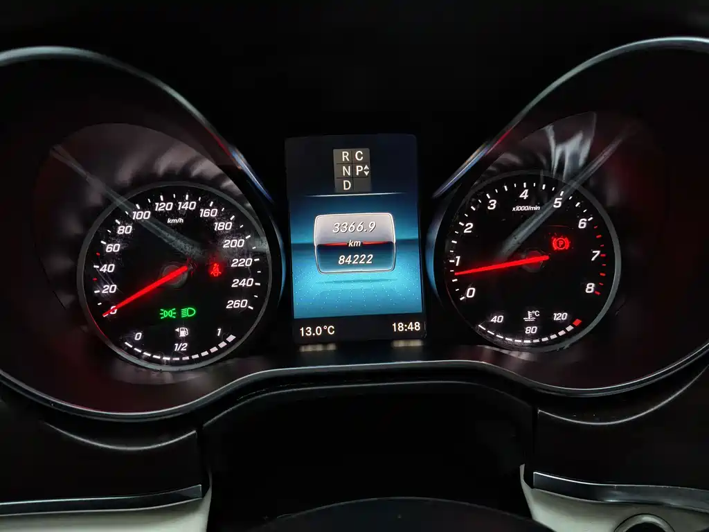 Mercedes-Benz V-Class 2022 V 260 Pilot Edition купить на сайте DeffCars