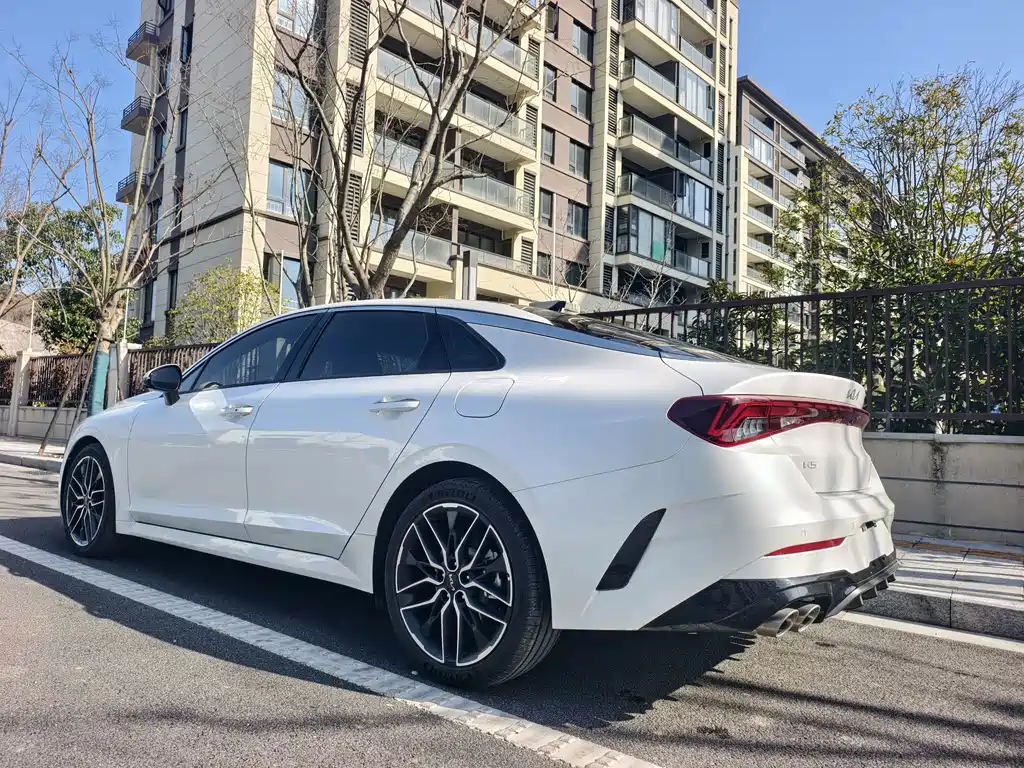 Kia K5 2025 2.0T flagship version купить на сайте DeffCars