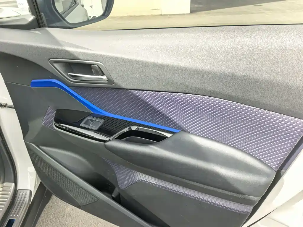 Yize IZOA 2020 2.0L Yichi Edition купить на сайте DeffCars