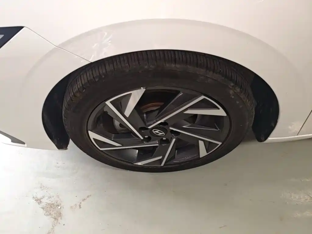 Elantra 2023 1.5L CVT LUX Premium Edition купить на сайте DeffCars