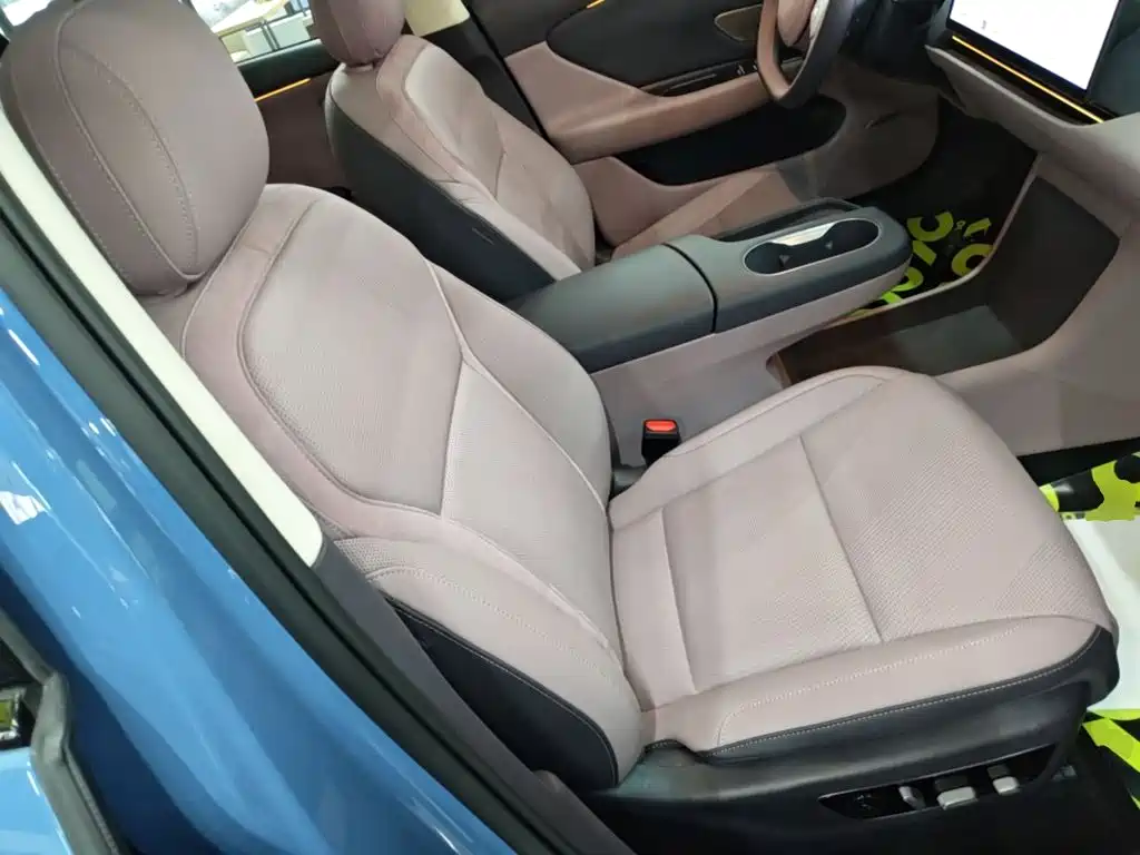 Hongqi Tiangong 06 2025 660 four-wheel drive smart version купить на сайте DeffCars