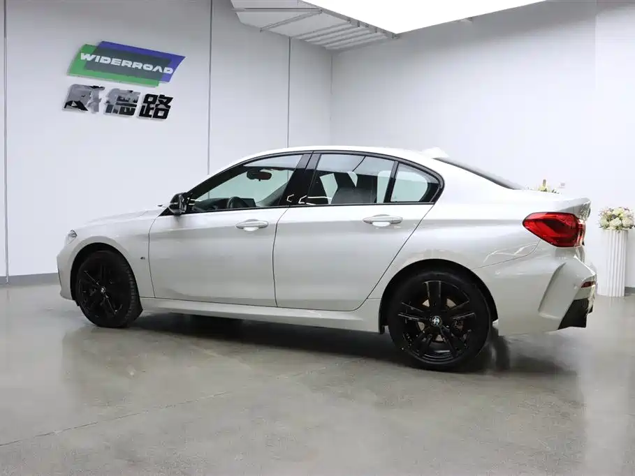 BMW 1 Series 2022 125i M Sports Night Edition купить на сайте DeffCars