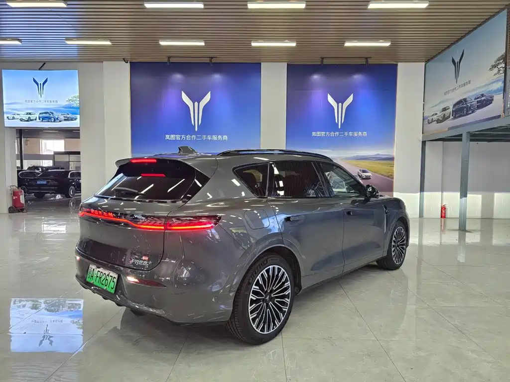 Lantu FREE 2025 FREE+ four-wheel drive Qiankun version купить на сайте DeffCars