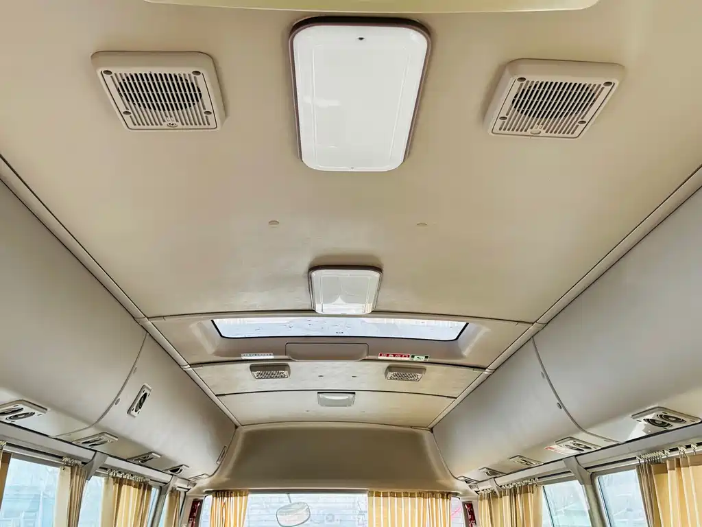 Costa 2015 4.0L premium car GRB53L-ZEMSK 23-seater upgraded version купить на сайте DeffCars