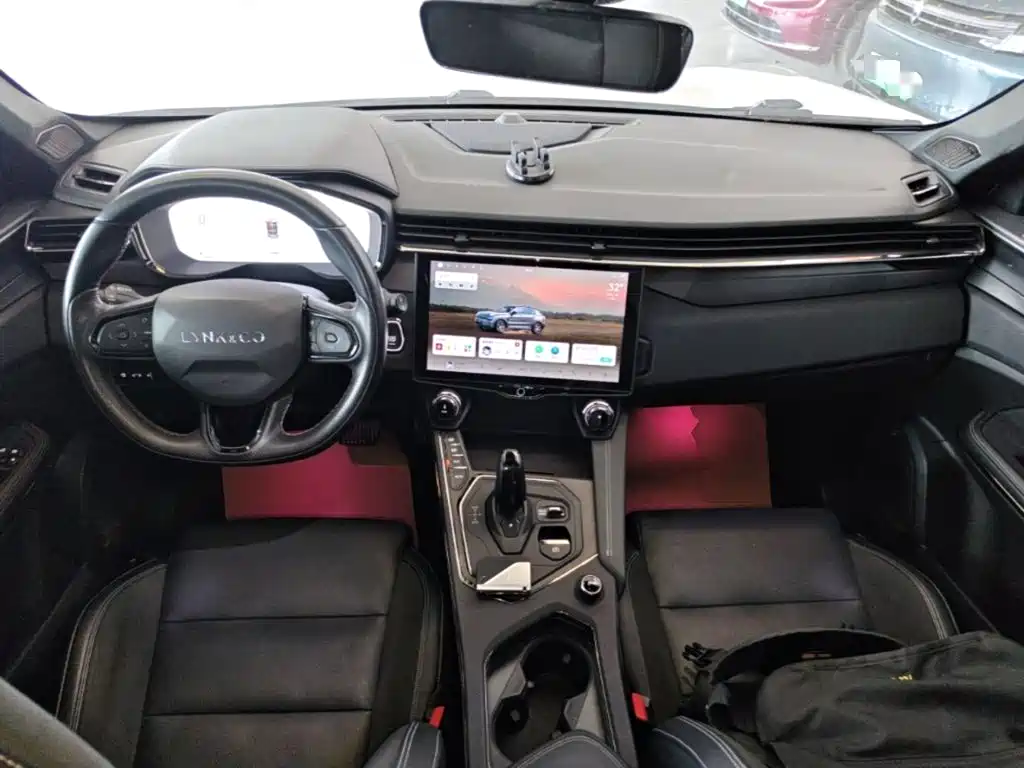 Lynk & Co 01 2023 1.5TD EM-F PM купить на сайте DeffCars