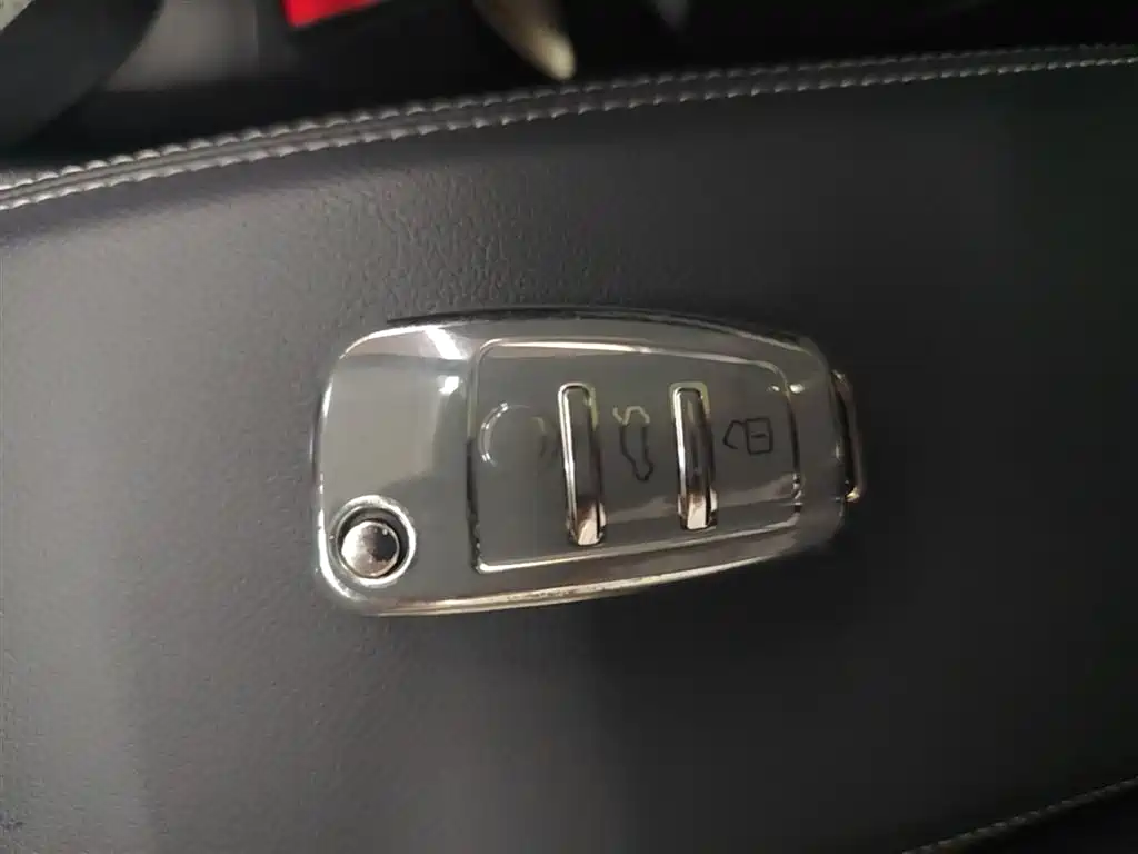 Audi Q3 2021 35 TFSI Fashionable and Dynamic купить на сайте DeffCars