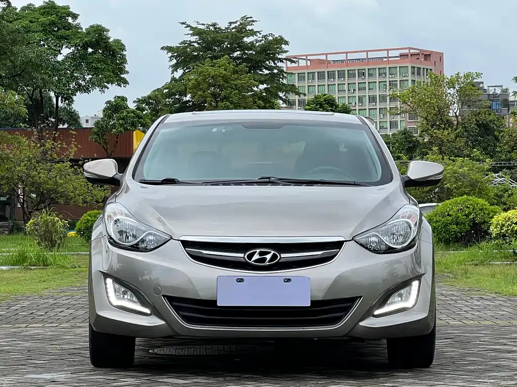 Elantra 2016 1.6L automatic premium model купить на сайте DeffCars
