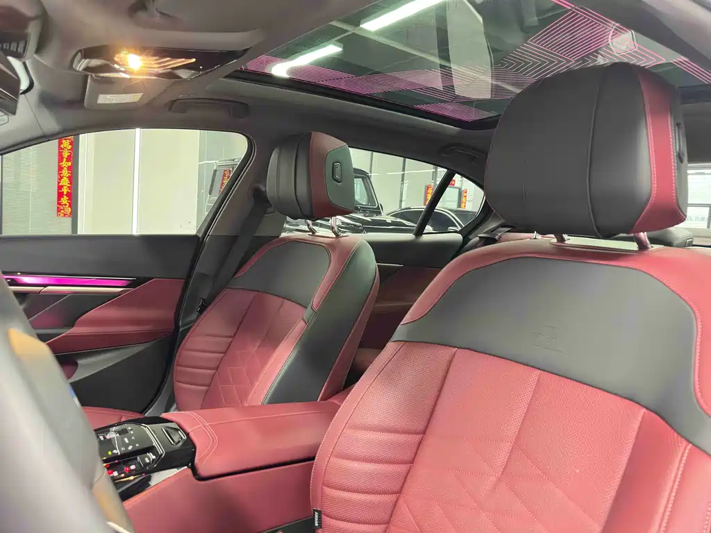 BMW 5 Series 2025 530Li Exclusive M Sports Package купить на сайте DeffCars