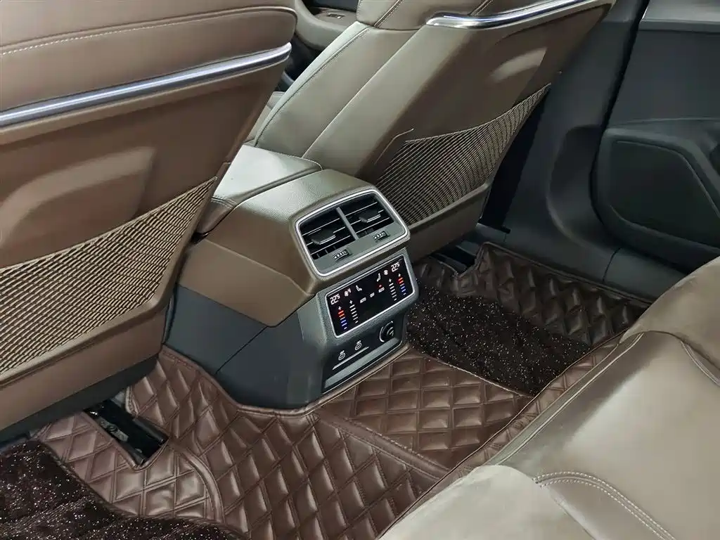 Audi A7L 2024 45TFSI S-line Dream Building Liquid Crystal Package купить на сайте DeffCars