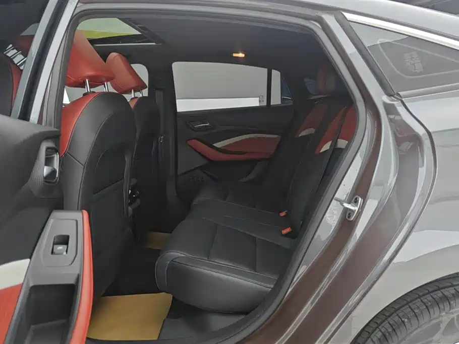 MG5 2023 180DVVT CVT Deluxe Edition купить на сайте DeffCars