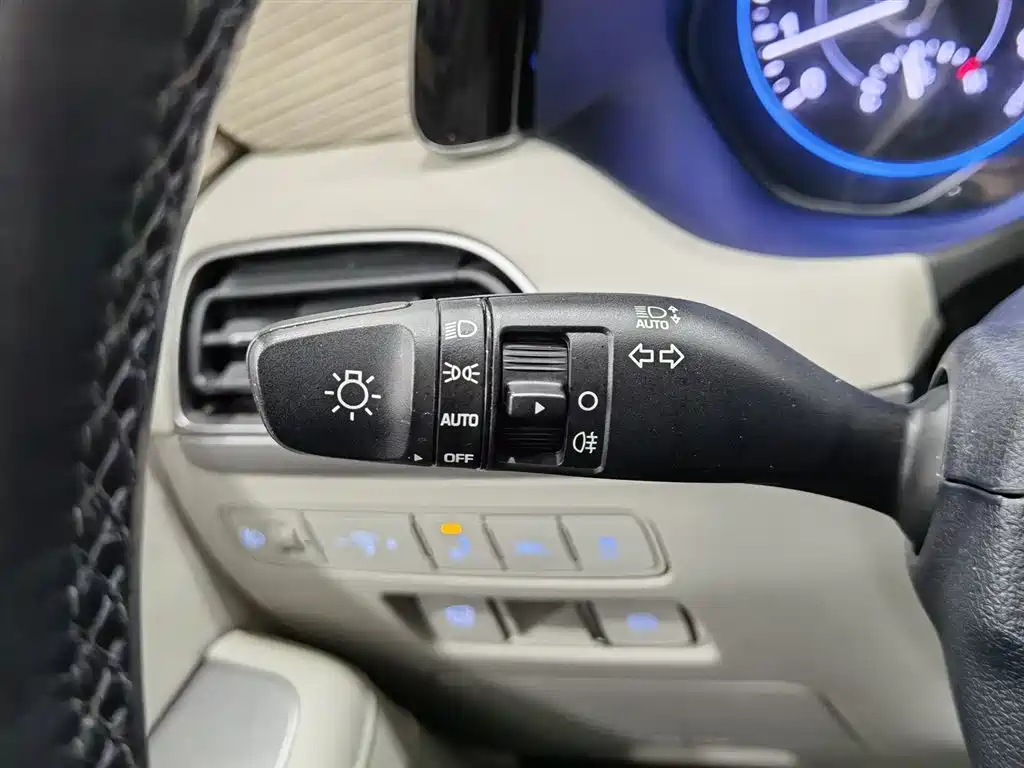 Paristi 2021 3.5L automatic four-wheel drive GLS купить на сайте DeffCars