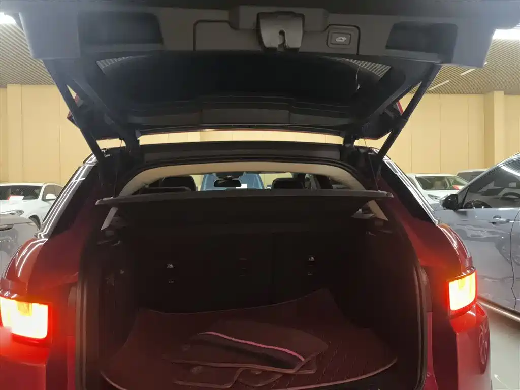 Range Rover Evoque 2018 240PS SE Zhiyao Edition купить на сайте DeffCars
