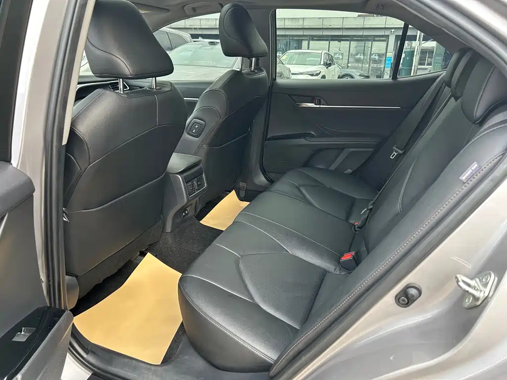 Camry 2021 2.0G Deluxe Edition купить на сайте DeffCars